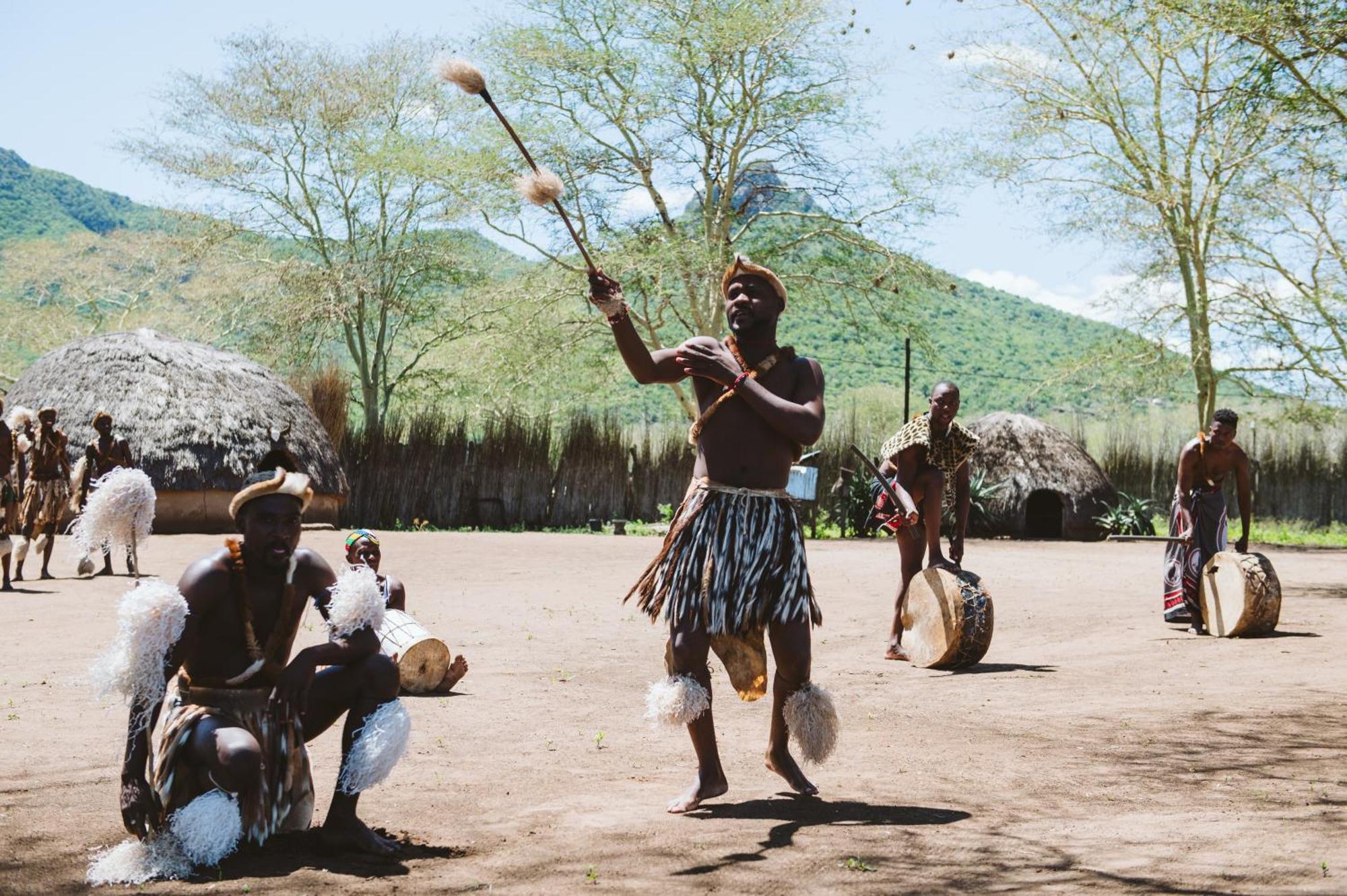 Biweda Nguni Lodge Mkuze Exterior photo