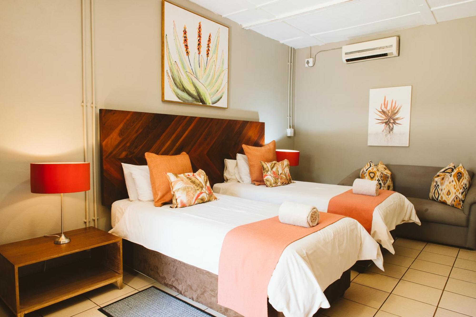 Biweda Nguni Lodge Mkuze Exterior photo
